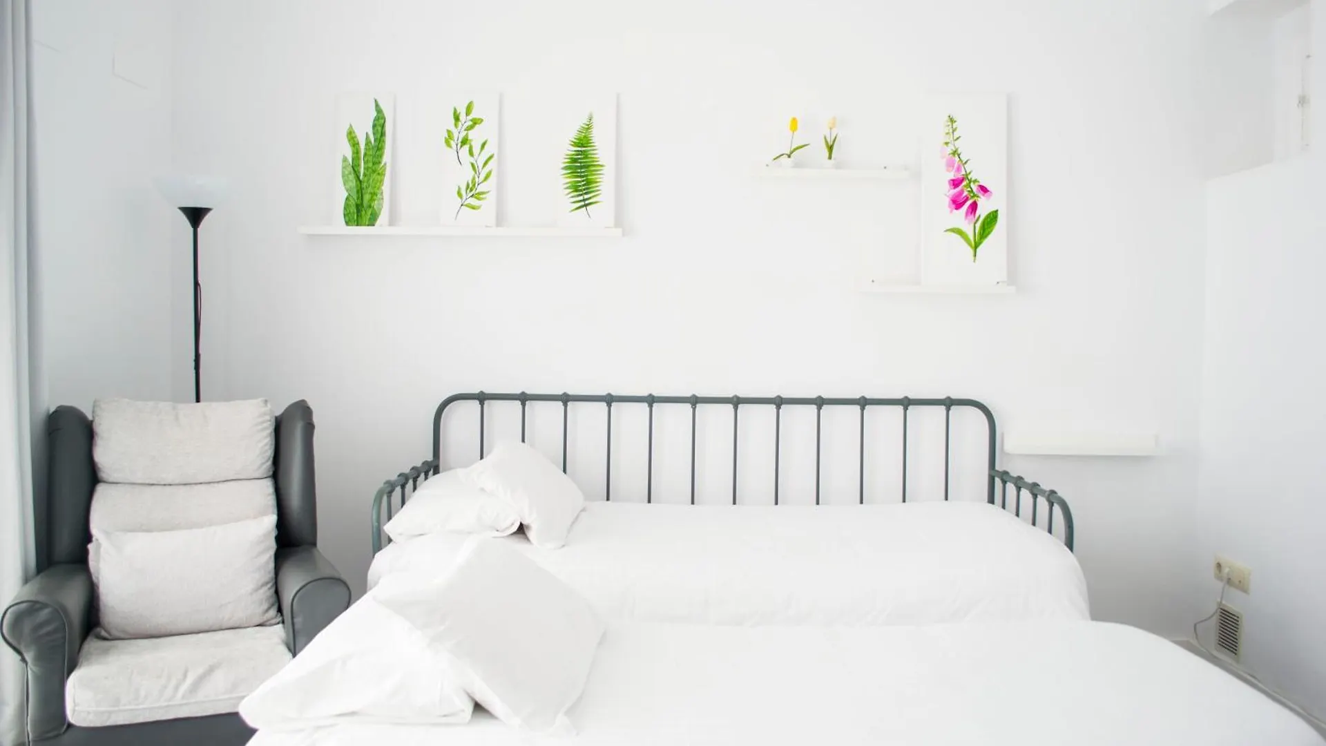 Casas Y Patios De Sevilla Севилья