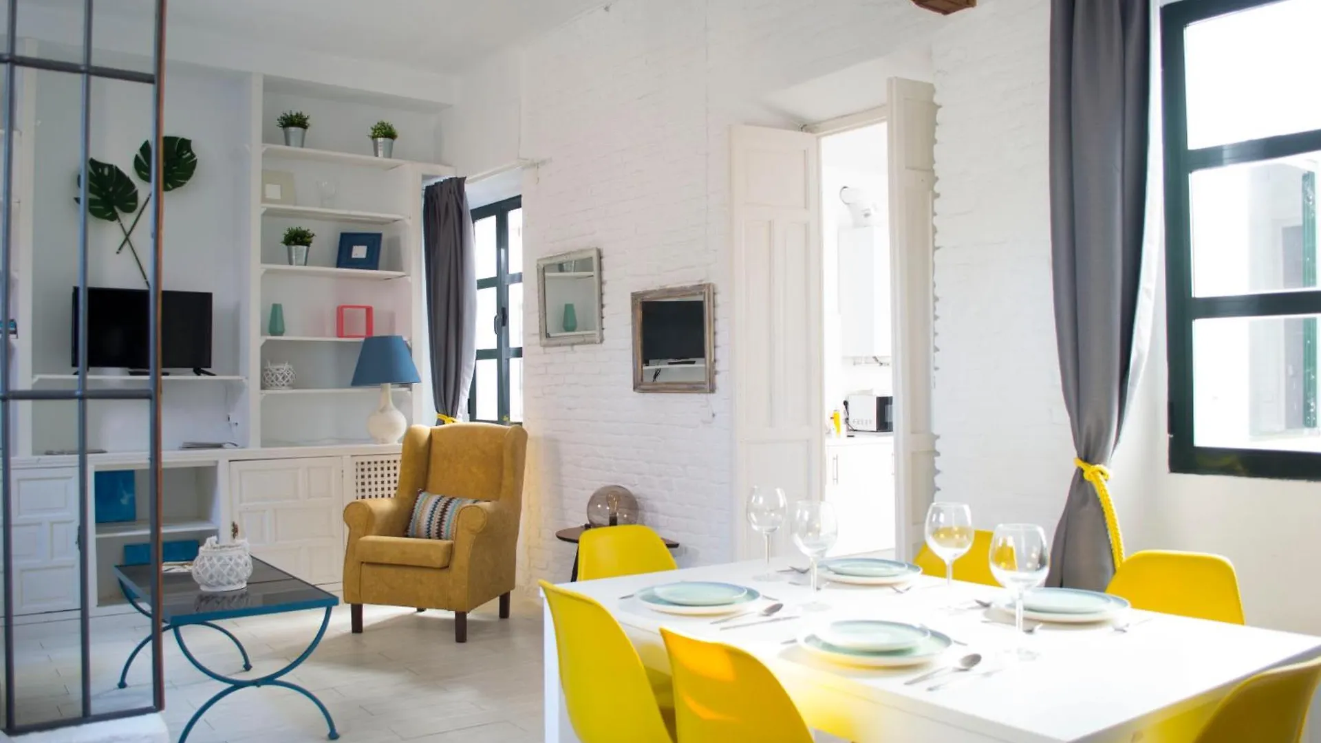 Casas Y Patios De Sevilla Apartment